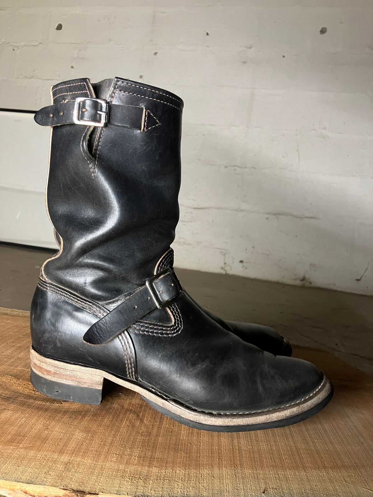 Photo by oldboysblue on March 4, 2025 of the Wesco Mister Lou in Wesco / Horween Black Horsehide.