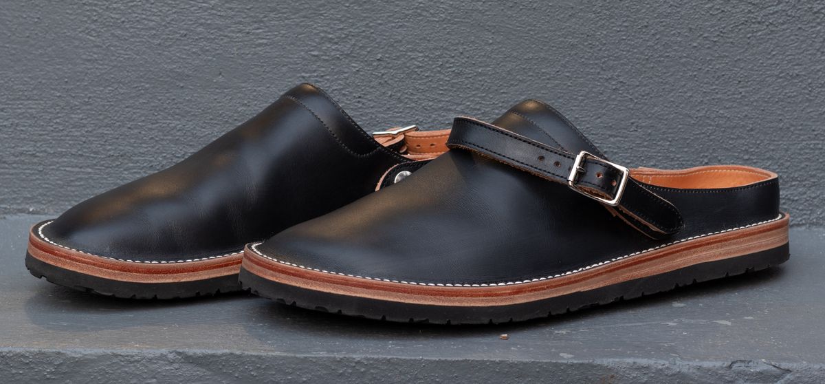 Photo by JewishJesus on November 2, 2025 of the Zerrows Sabot Sandal in Horween Black Latigo.