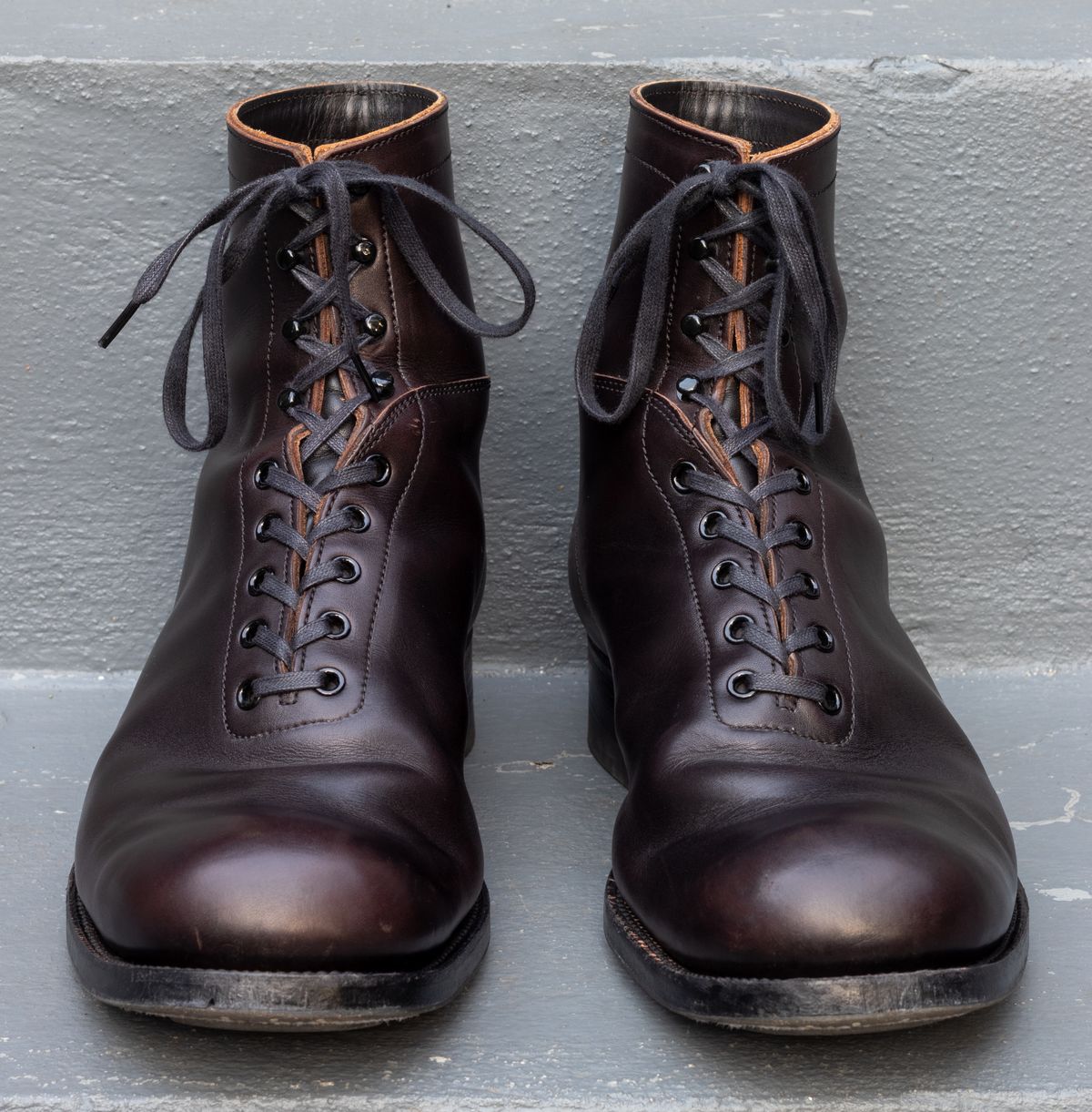 Photo by JewishJesus on November 2, 2025 of the Clinch Milne in Clinch / Black Crown Calf.