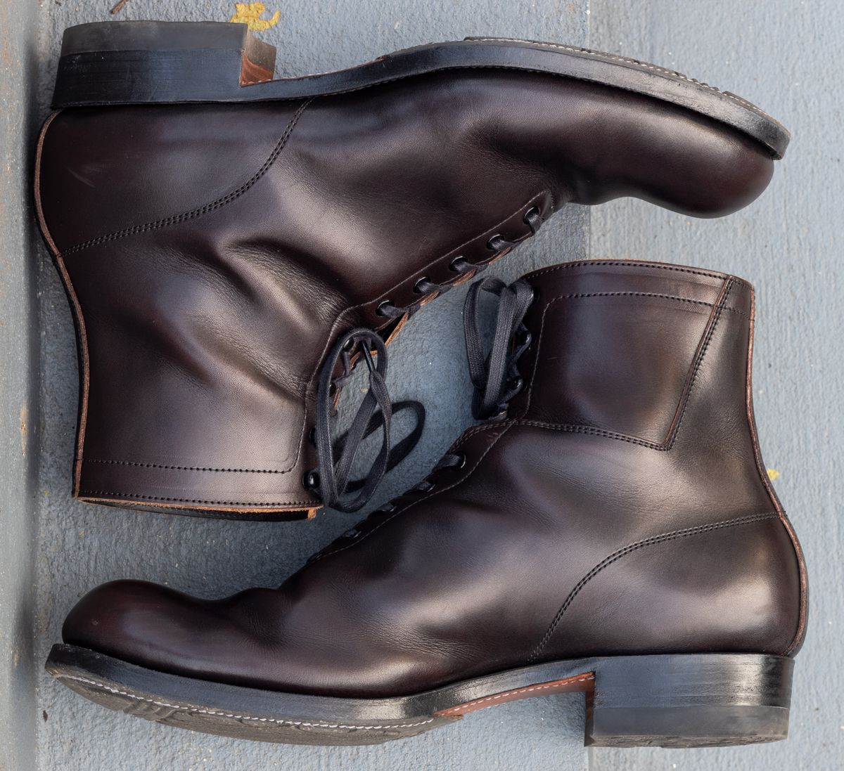 Photo by JewishJesus on November 2, 2025 of the Clinch Milne in Clinch / Black Crown Calf.