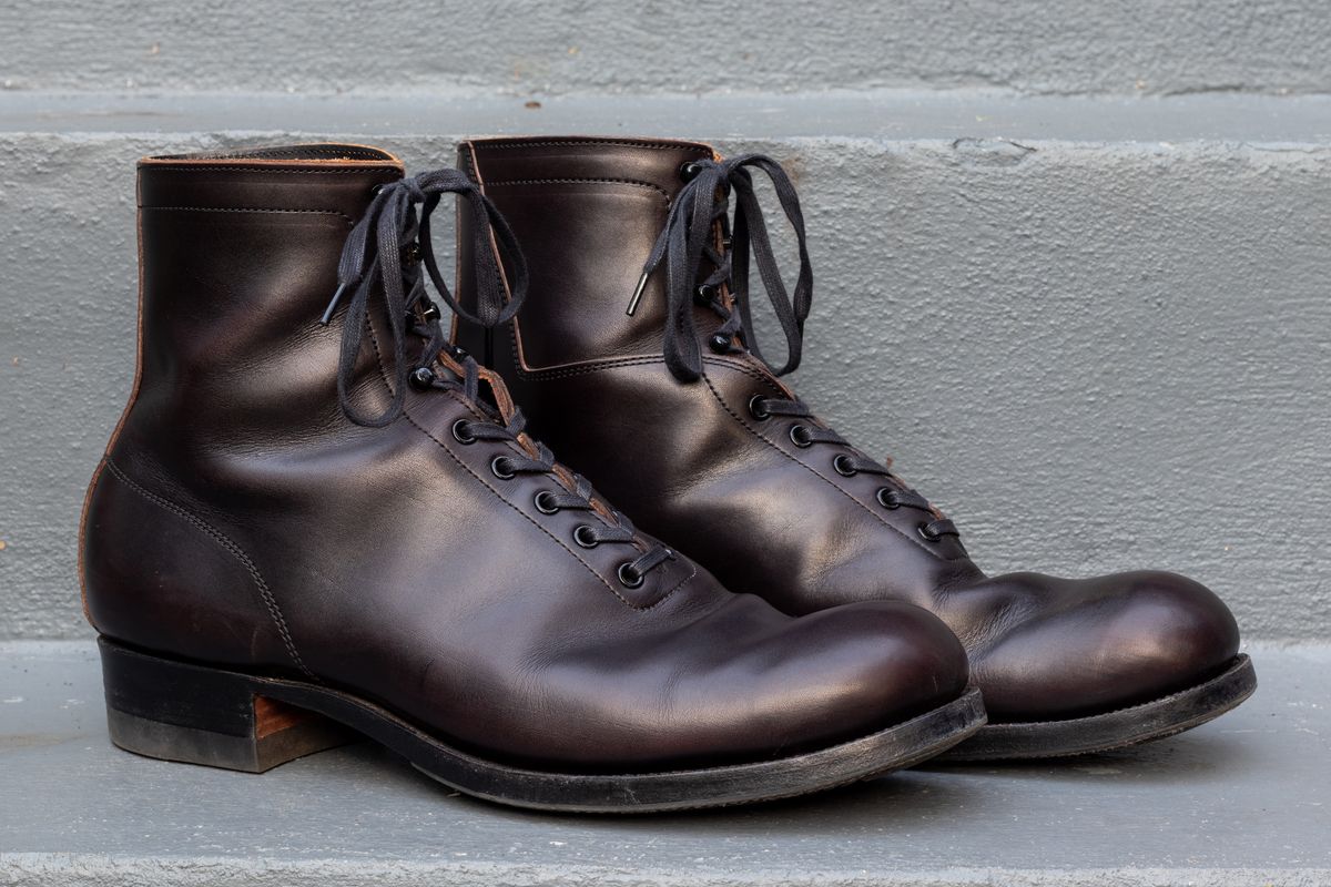 Photo by JewishJesus on November 2, 2025 of the Clinch Milne in Clinch / Black Crown Calf.