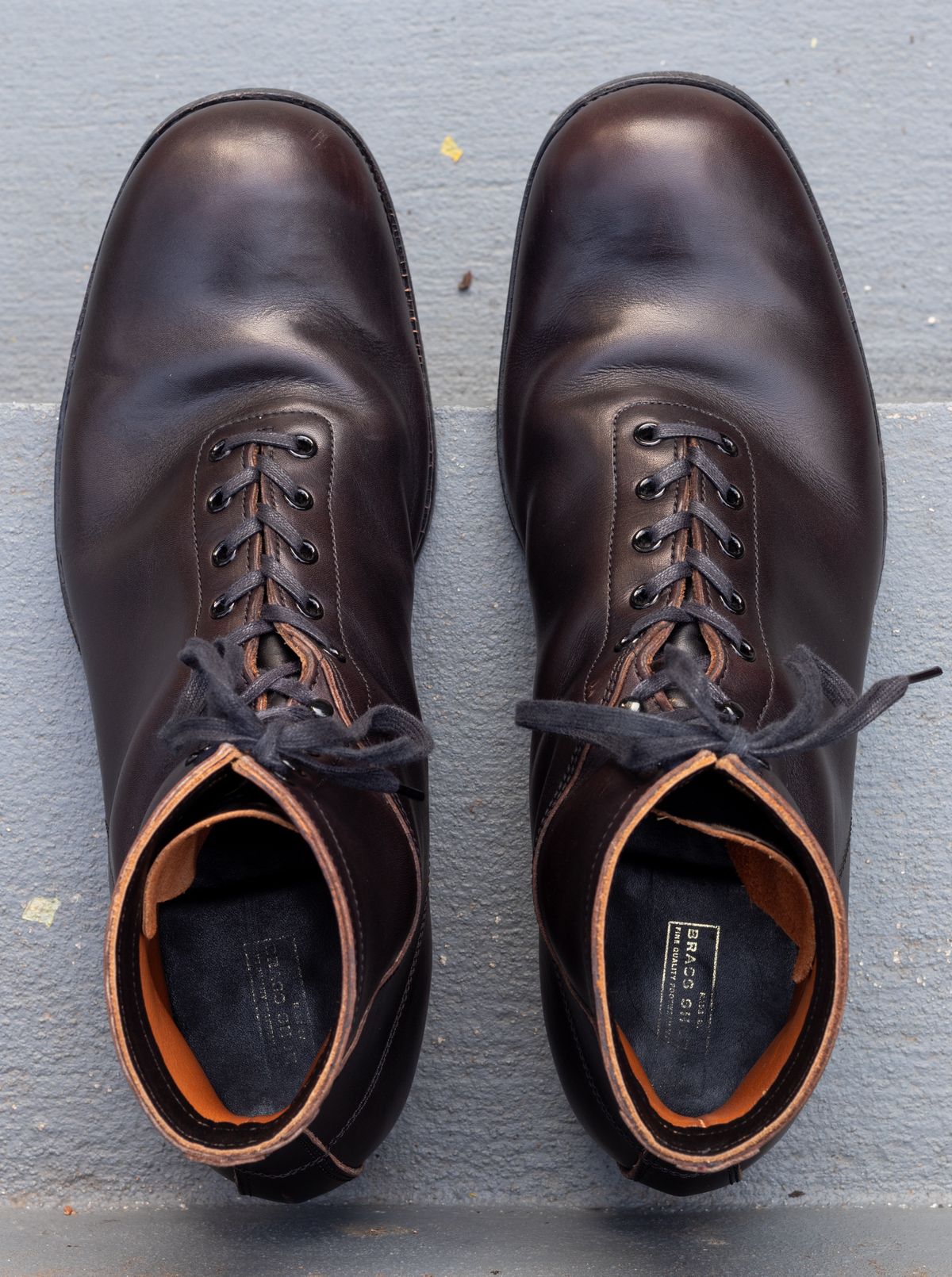 Photo by JewishJesus on November 2, 2025 of the Clinch Milne in Clinch / Black Crown Calf.