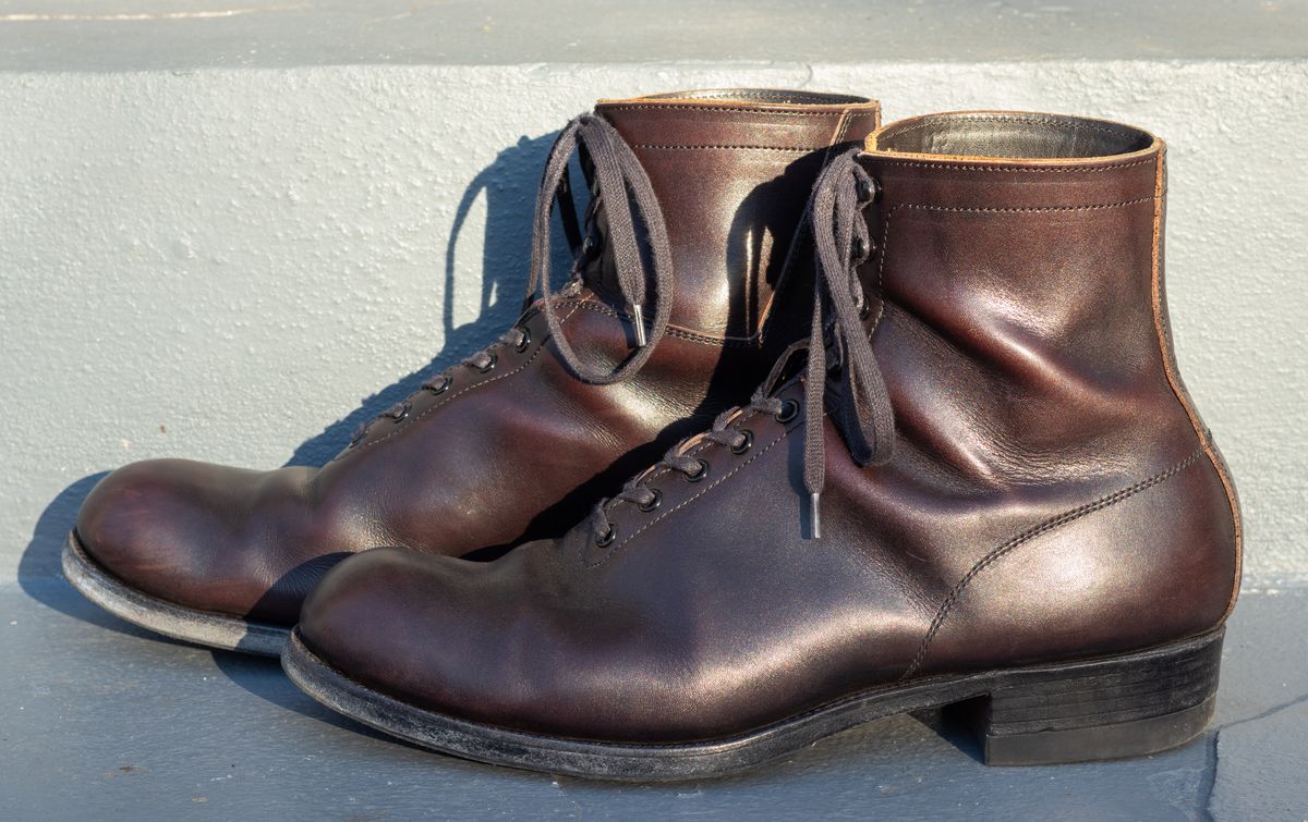 Photo by JewishJesus on March 1, 2026 of the Clinch Milne in Clinch / Black Crown Calf.