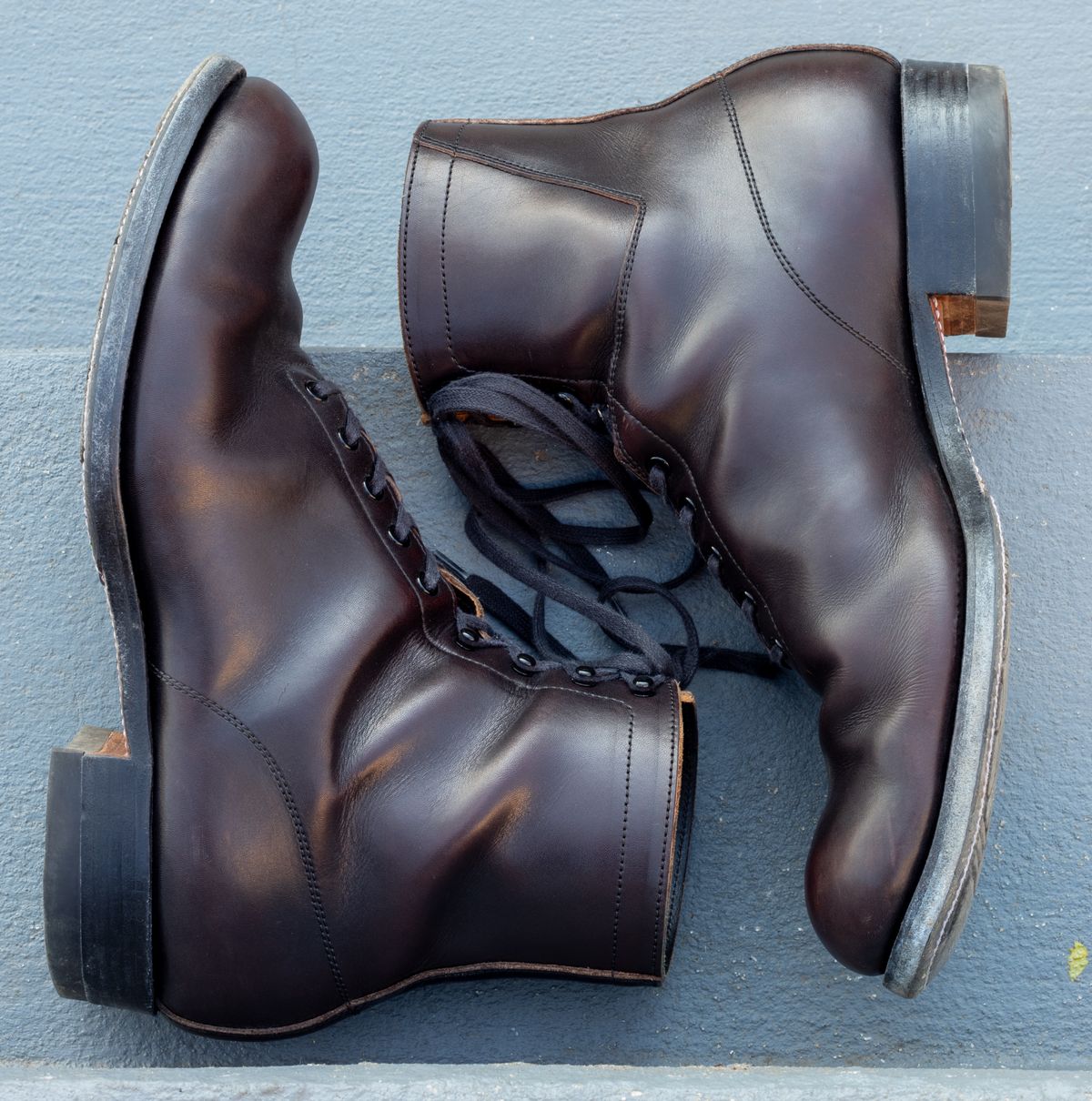 Photo by JewishJesus on March 1, 2026 of the Clinch Milne in Clinch / Black Crown Calf.