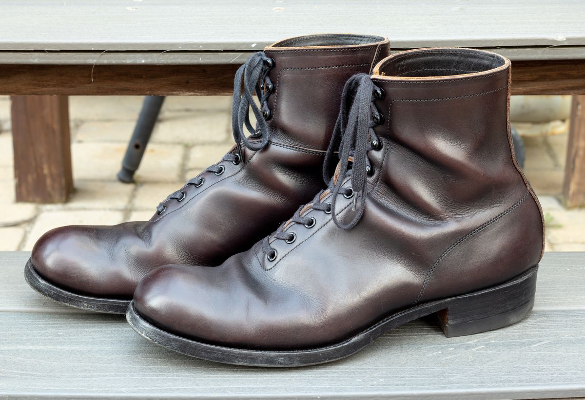 Photo by JewishJesus on April 1, 2026 of the Clinch Milne in Clinch / Black Crown Calf.