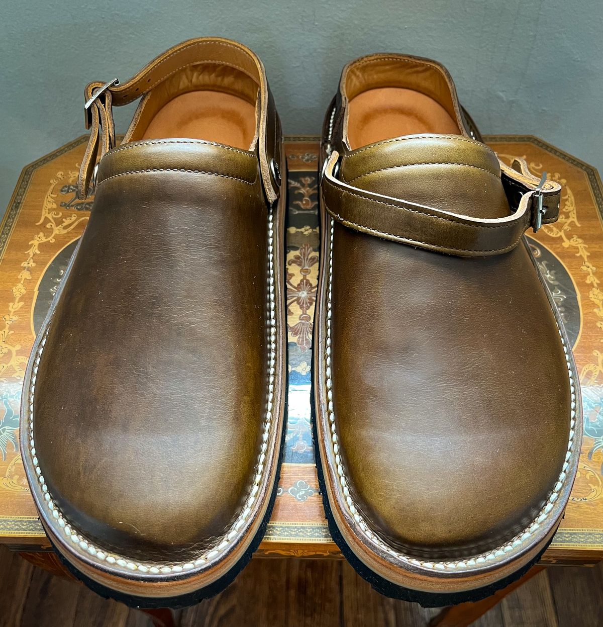 Photo by JewishJesus on June 20, 2026 of the Zerrows Sabot Sandal in Horween Olive Chromexcel.