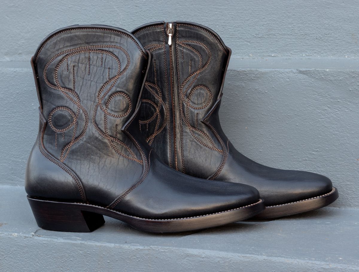 Photo by JewishJesus on January 21, 2026 of the Lost Boy Boots Western Zip in Shinki Black Teacore Horsehide.