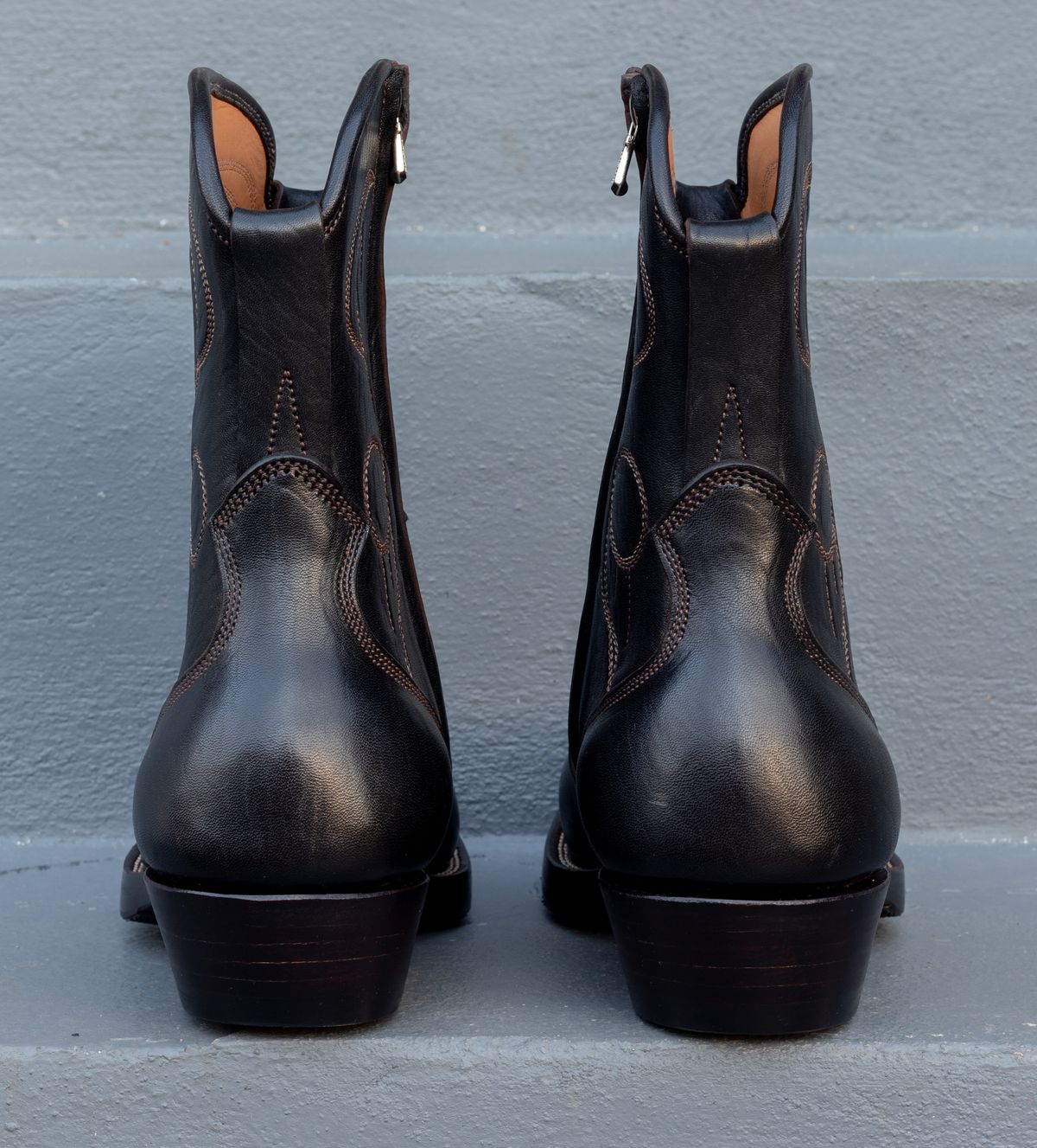 Photo by JewishJesus on January 21, 2026 of the Lost Boy Boots Western Zip in Shinki Black Teacore Horsehide.