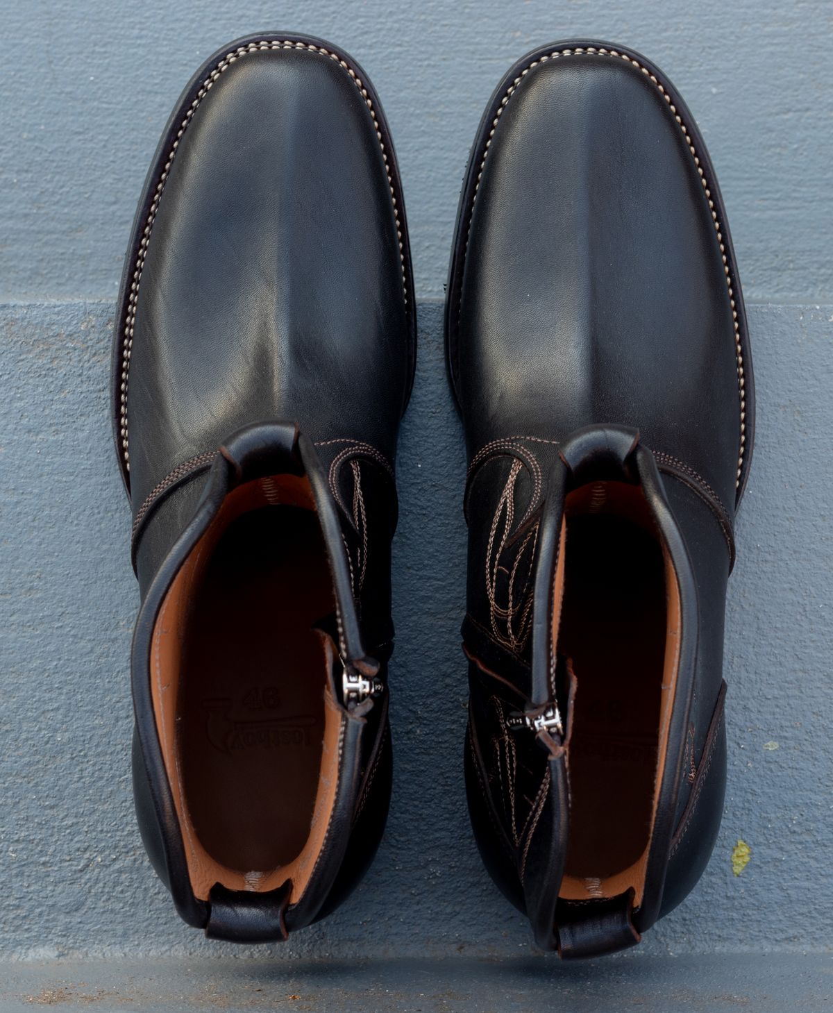 Photo by JewishJesus on January 21, 2026 of the Lost Boy Boots Western Zip in Shinki Black Teacore Horsehide.