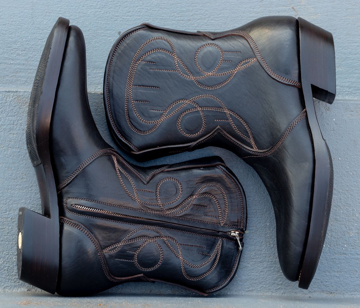 Photo by JewishJesus on January 21, 2026 of the Lost Boy Boots Western Zip in Shinki Black Teacore Horsehide.