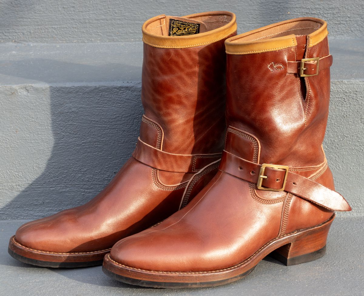 Photo by JewishJesus on January 1, 2026 of the Role Club Engineer Boots in Brown Italian Horsehide.