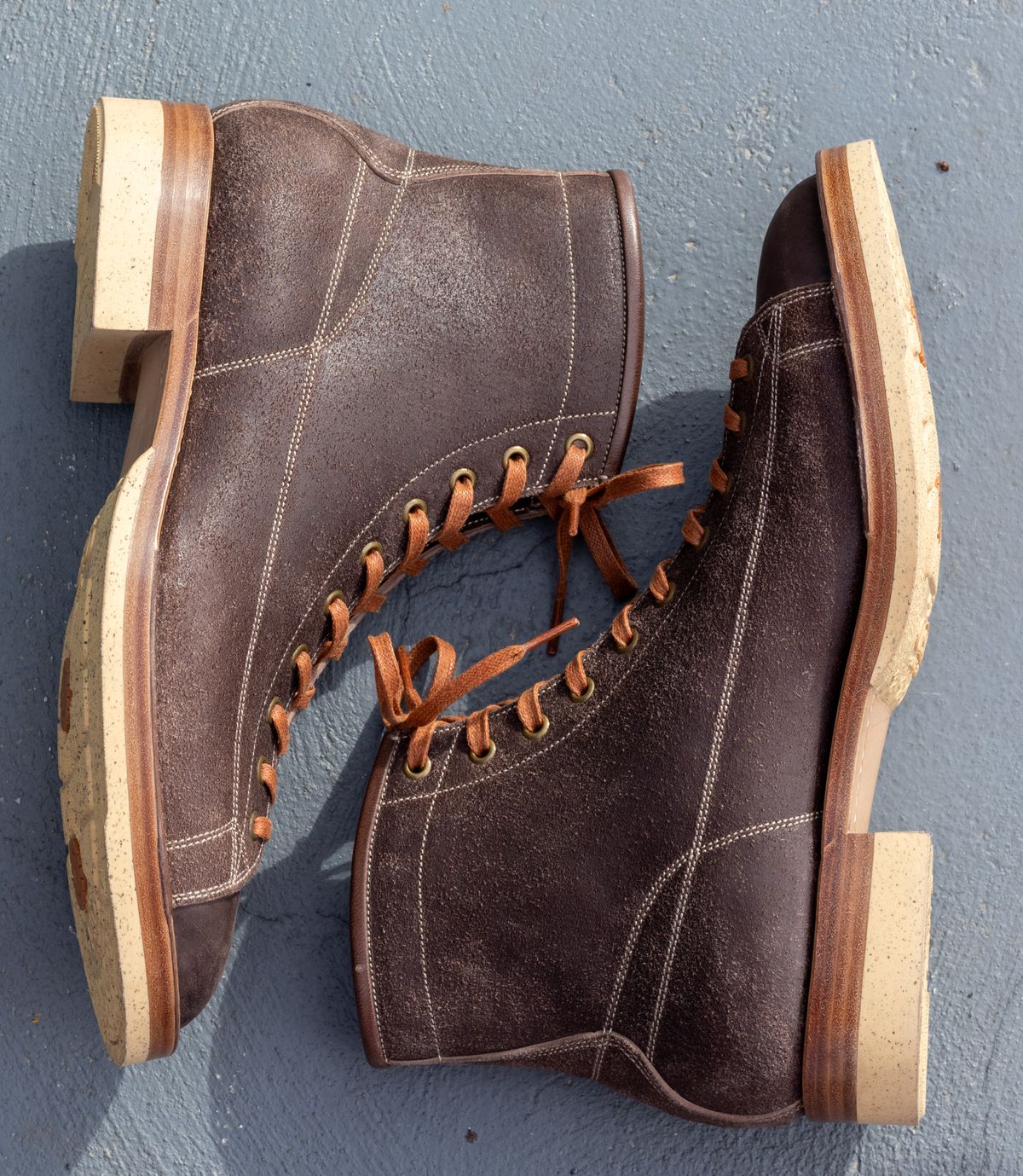 Photo by JewishJesus on February 21, 2026 of the Onderhoud LCV02 Monkey Boot in Maryam 1071 Rovescio Sego Horsebutt.