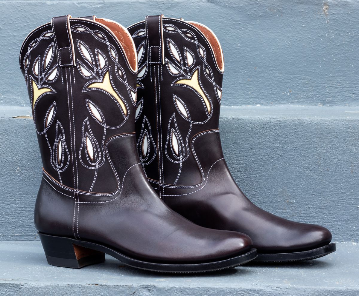 Photo by JewishJesus on February 21, 2026 of the Clinch Cowboy Boots in Black Teacore Calf.