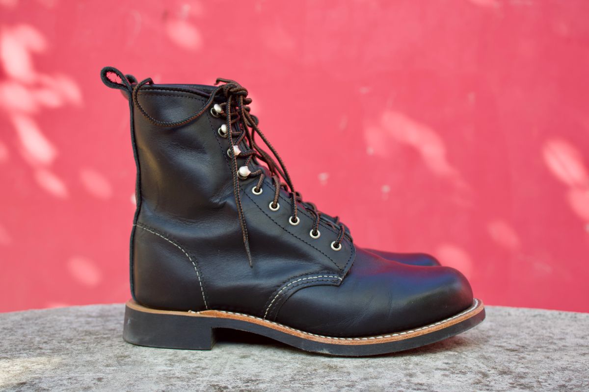 Photo by TangibleLily929Wife on December 1, 2025 of the Redwing Silversmith #3361 in Black Boundary.