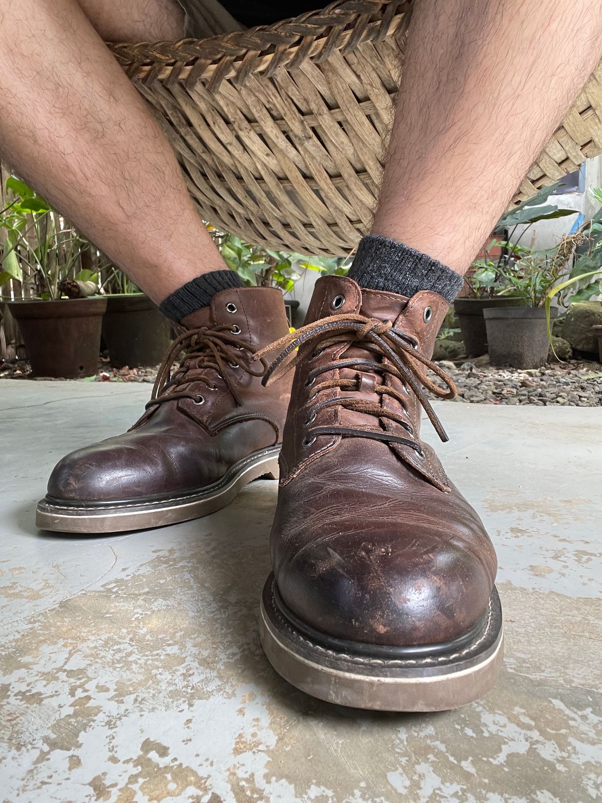 Photo by thedrunkdunker on September 28, 2025 of the Golden Fox 6" Boondocker Boots in Brown Crazy Horse.