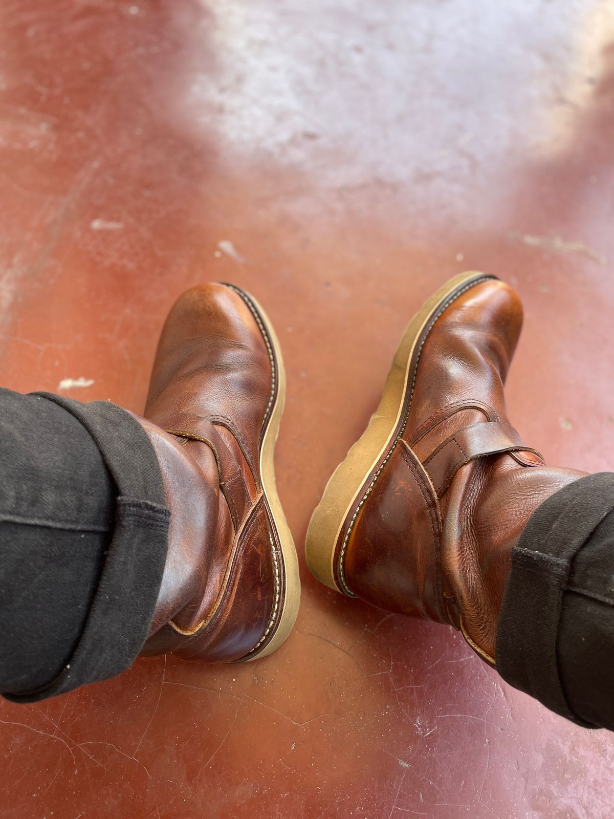 Photo by thedrunkdunker on June 3, 2025 of the Red Wing Engineer in S.B. Foot Copper Rough and Tough.