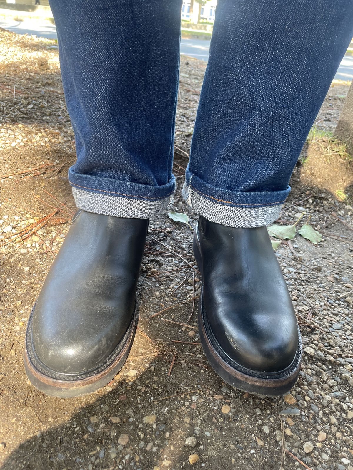 Photo by thedrunkdunker on October 6, 2025 of the Rhodes Boone Chelsea Boot in Unknown Leather.