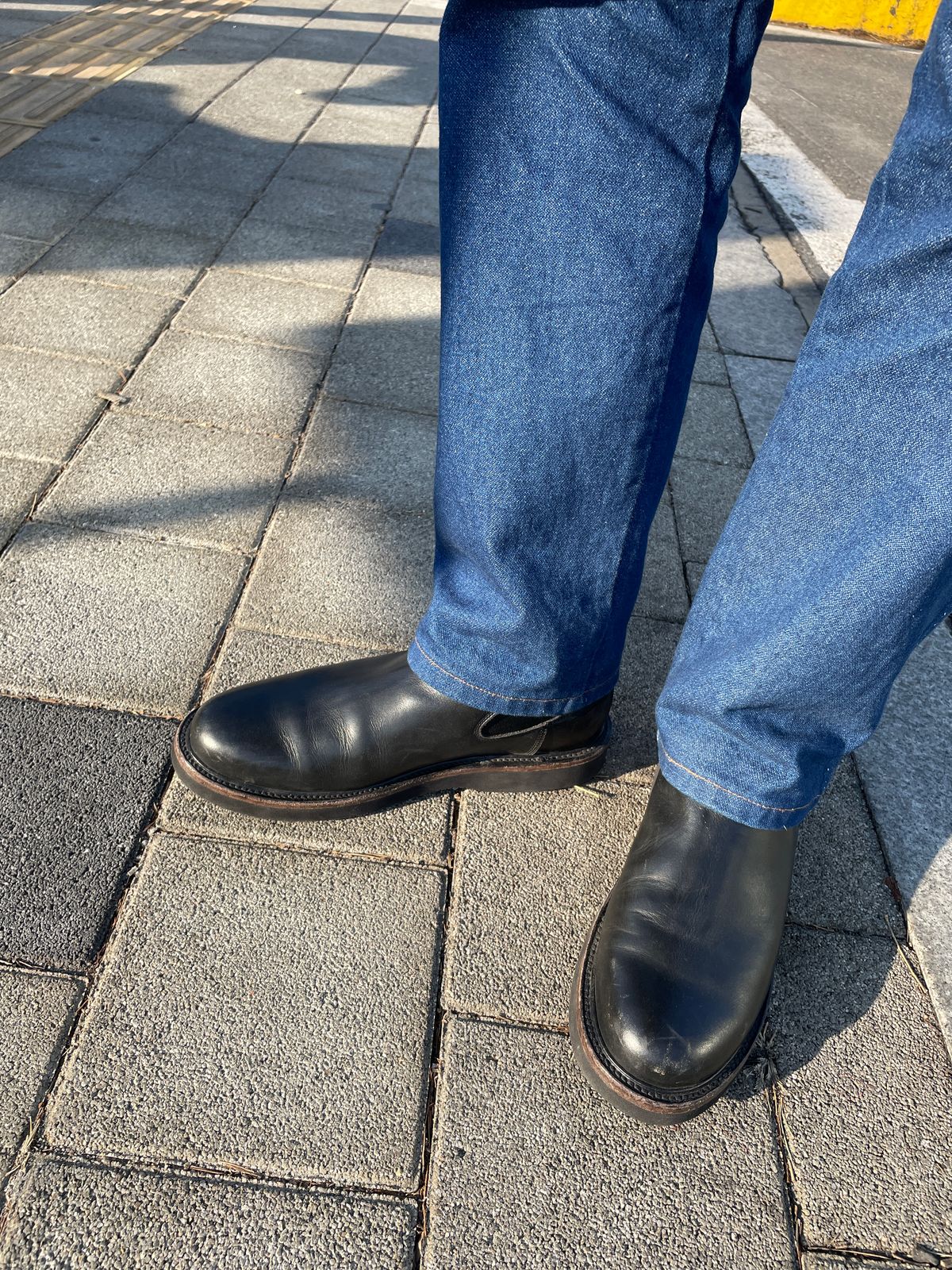Photo by thedrunkdunker on February 8, 2026 of the Rhodes Boone Chelsea Boot in Unknown Leather.