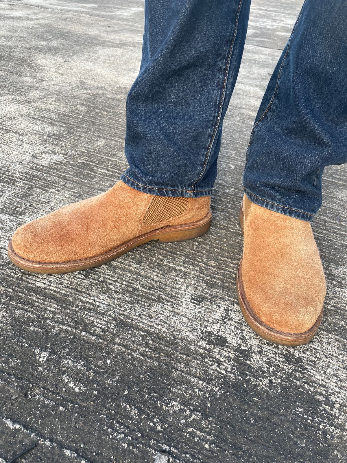 Photo by thedrunkdunker on August 16, 2024 of the Astorflex Bitflex in Tobacco Suede.