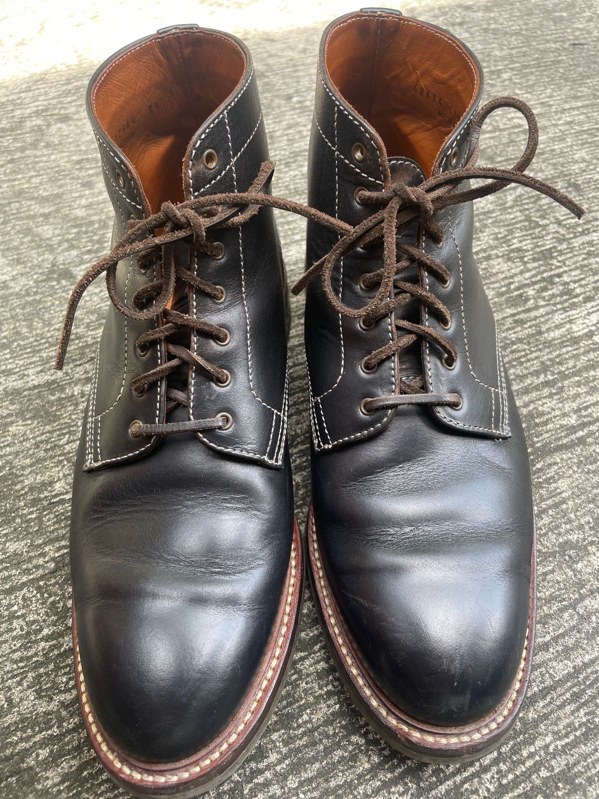Photo by thedrunkdunker on September 14, 2025 of the Caswell Boot Company Lisbon in Horween Black Chromexcel.