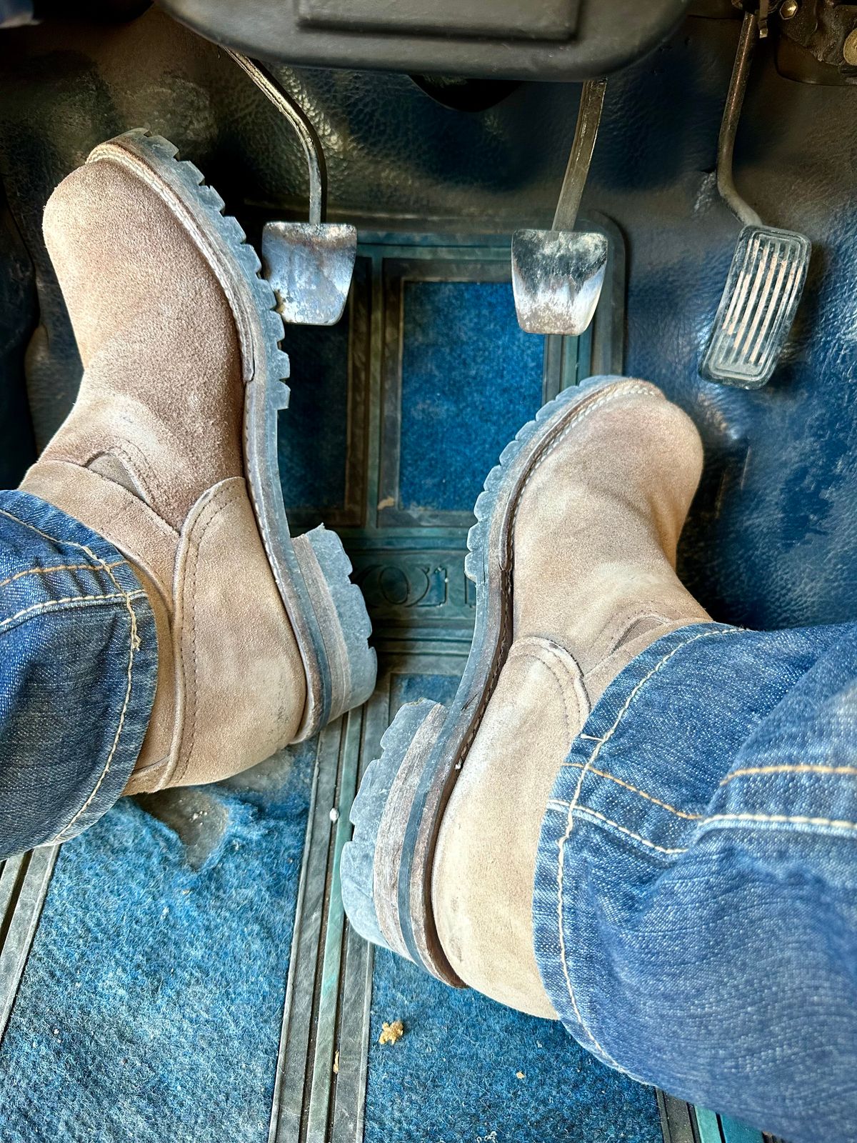Photo by ArielJGZ6 on March 20, 2026 of the Wesco Boss Rough 'n' Ready Brown Roughout in Seidel Tanning Roughout Brown Leather.