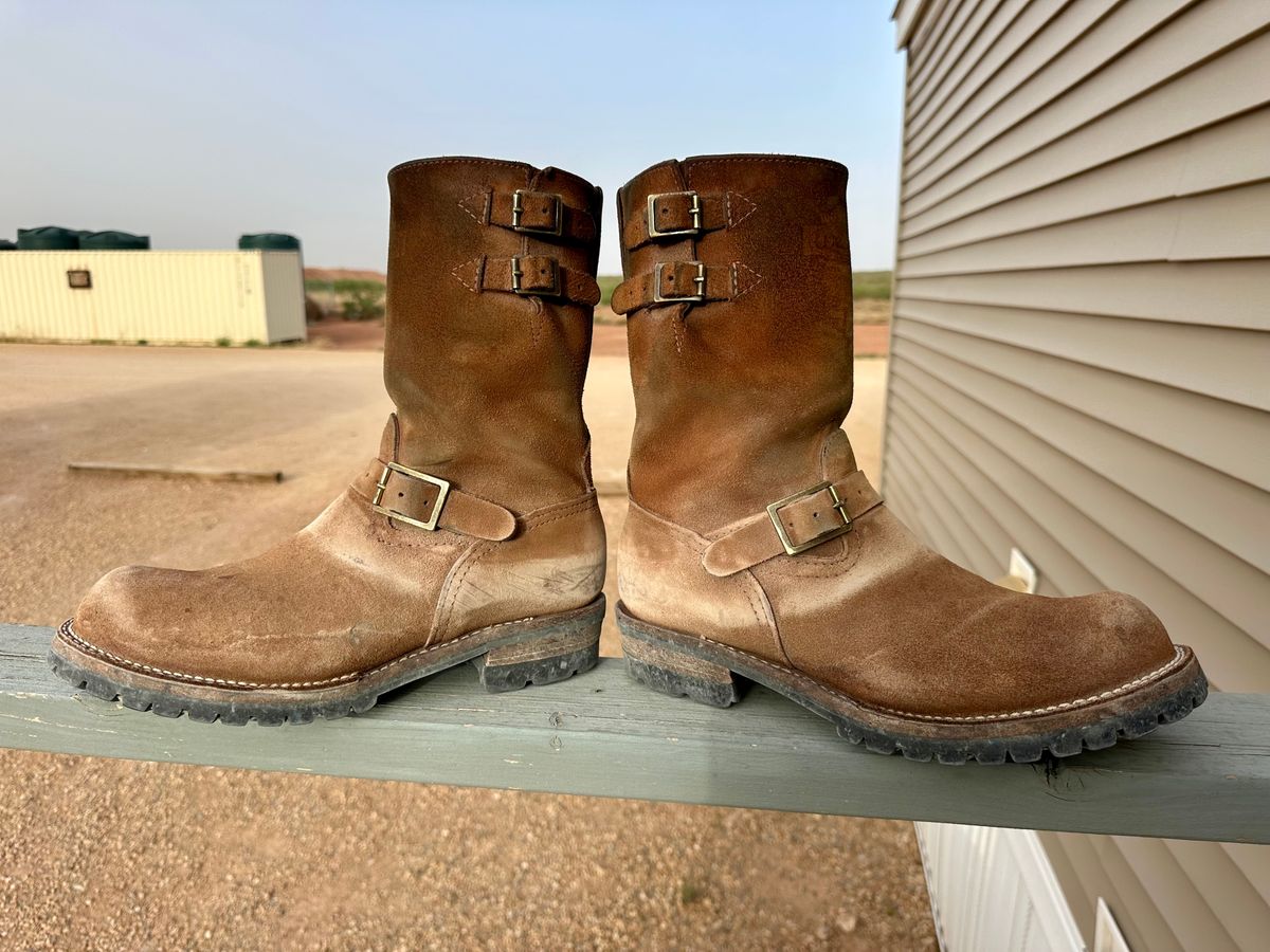 Photo by ArielJGZ6 on April 27, 2026 of the Wesco Boss Rough 'n' Ready Brown Roughout in Seidel Tanning Roughout Brown Leather.