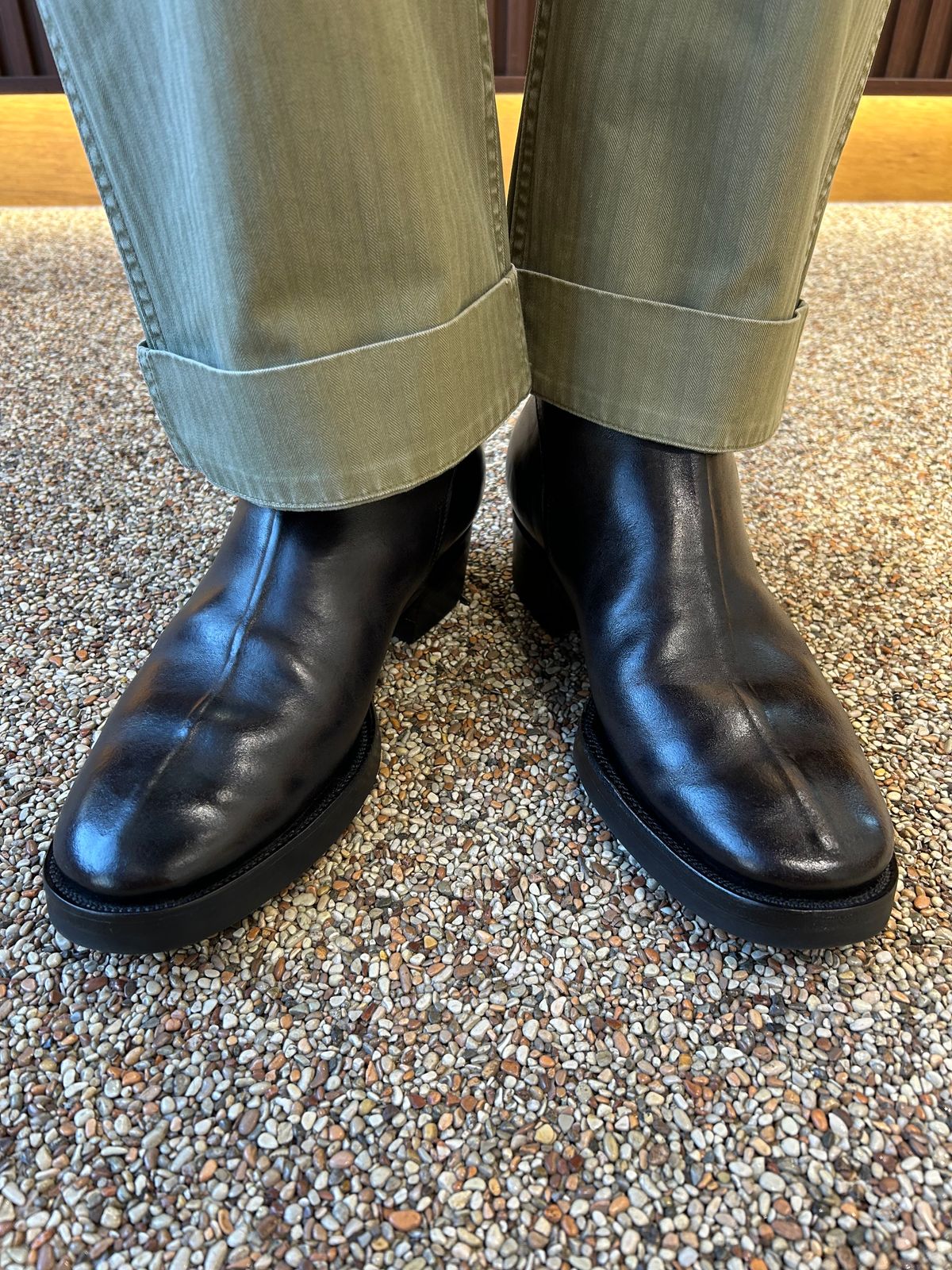Photo by Patrick_Kwon on April 29, 2025 of the Clinch Jodhpur Boots in Black-Overdyed Horsebutt.