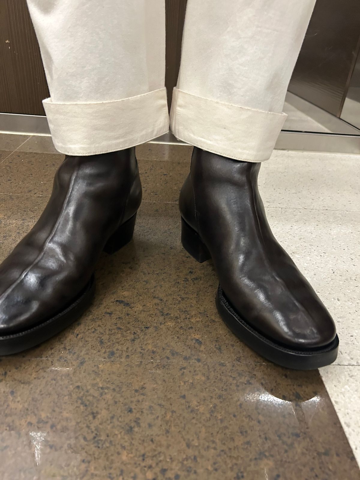 Photo by Patrick_Kwon on September 9, 2025 of the Clinch Jodhpur Boots in Black-Overdyed Horsebutt.