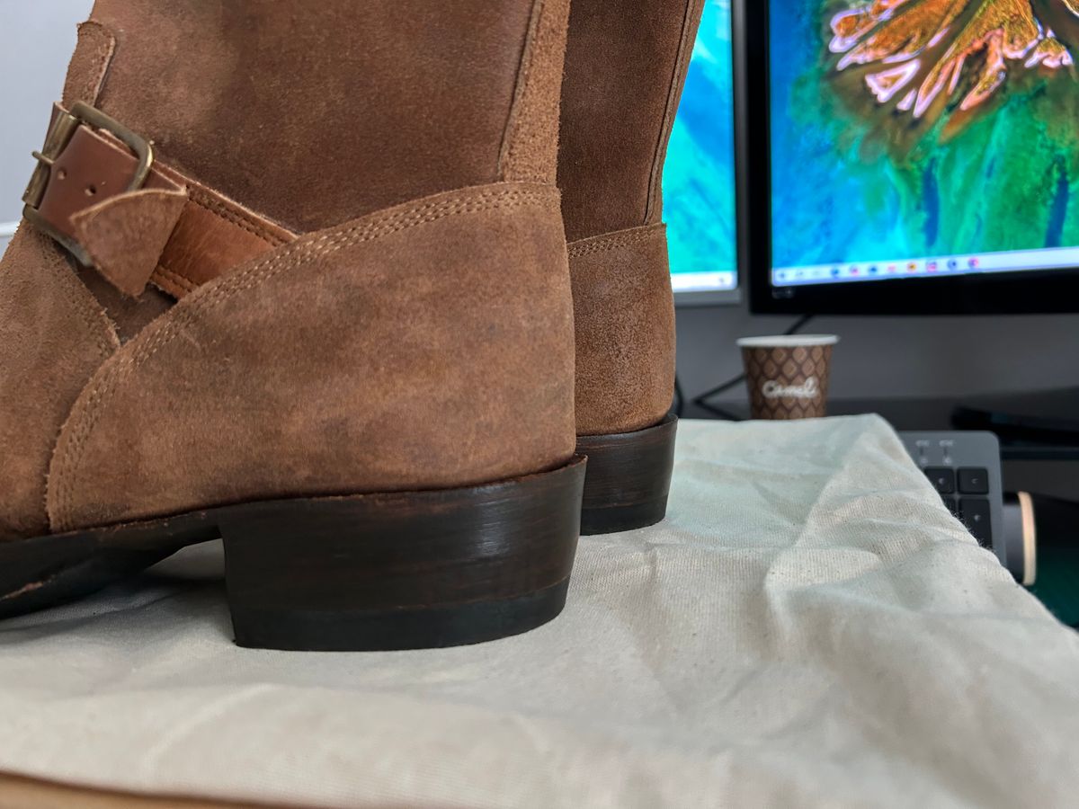 Photo by Patrick_Kwon on August 20, 2025 of the RRL Engineer Boots in Brown Roughout Suede.