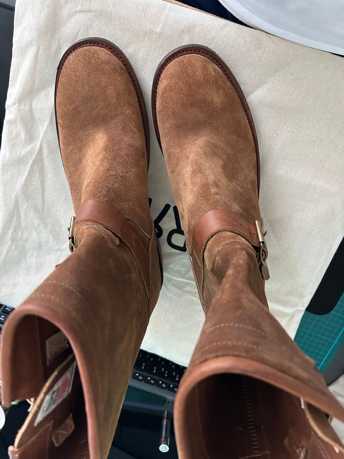 Photo by Patrick_Kwon on August 20, 2025 of the RRL Engineer Boots in Brown Roughout Suede.