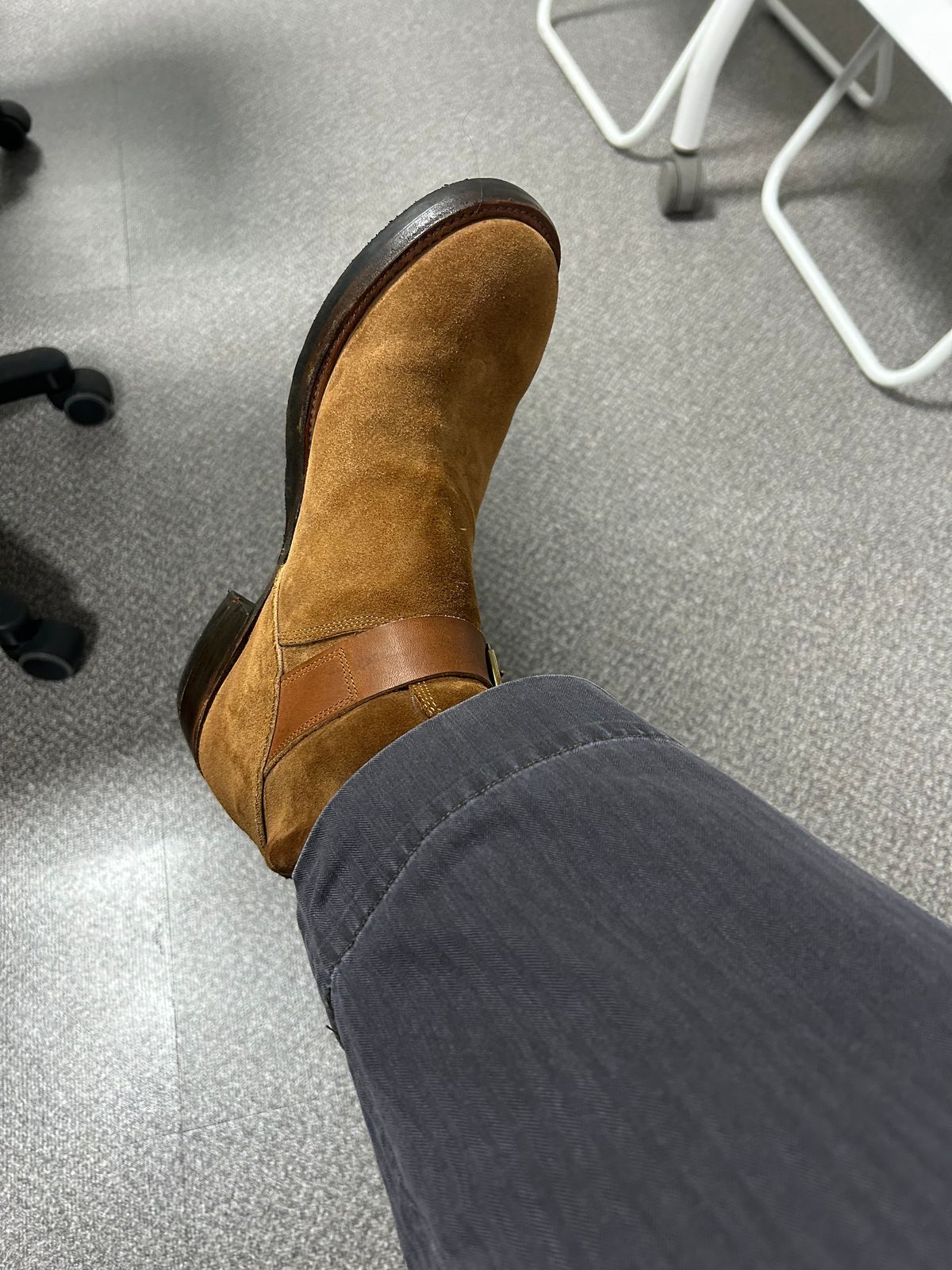 Photo by Patrick_Kwon on November 4, 2025 of the RRL Engineer Boots in Brown Roughout Suede.