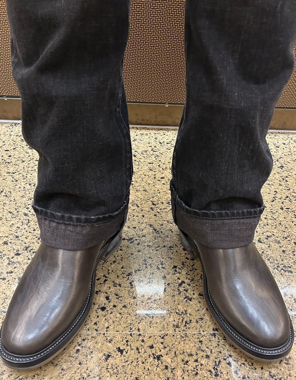 Photo by Patrick_Kwon on March 31, 2026 of the Role Club Engineer Boots in Grey Maryam Italy Horsebutt.