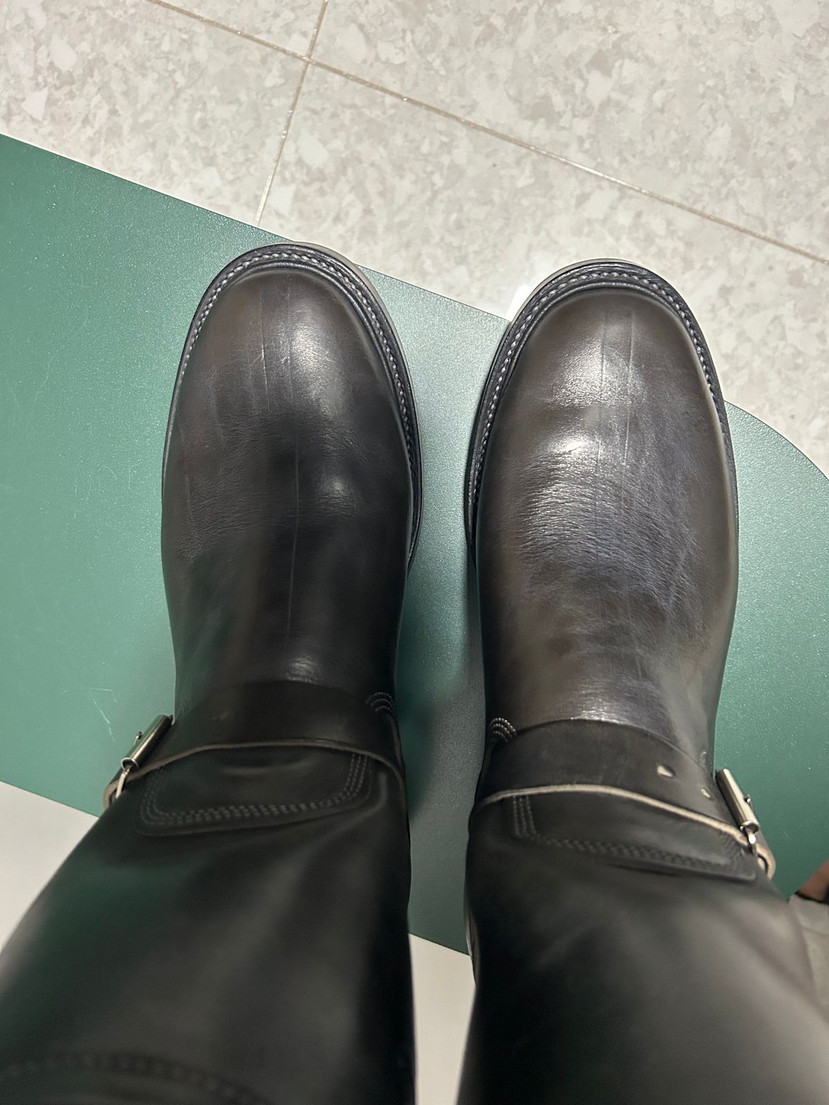 Photo by Patrick_Kwon on April 1, 2026 of the Role Club Engineer Boots in Grey Maryam Italy Horsebutt.