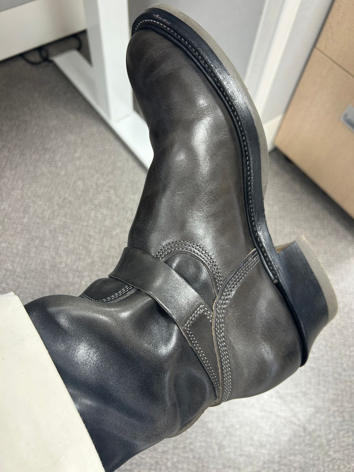 Photo by Patrick_Kwon on April 16, 2026 of the Role Club Engineer Boots in Grey Maryam Italy Horsebutt.