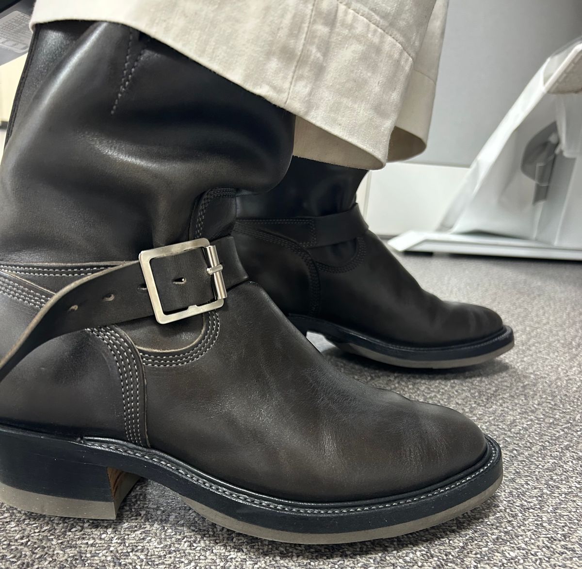 Photo by Patrick_Kwon on April 16, 2026 of the Role Club Engineer Boots in Grey Maryam Italy Horsebutt.