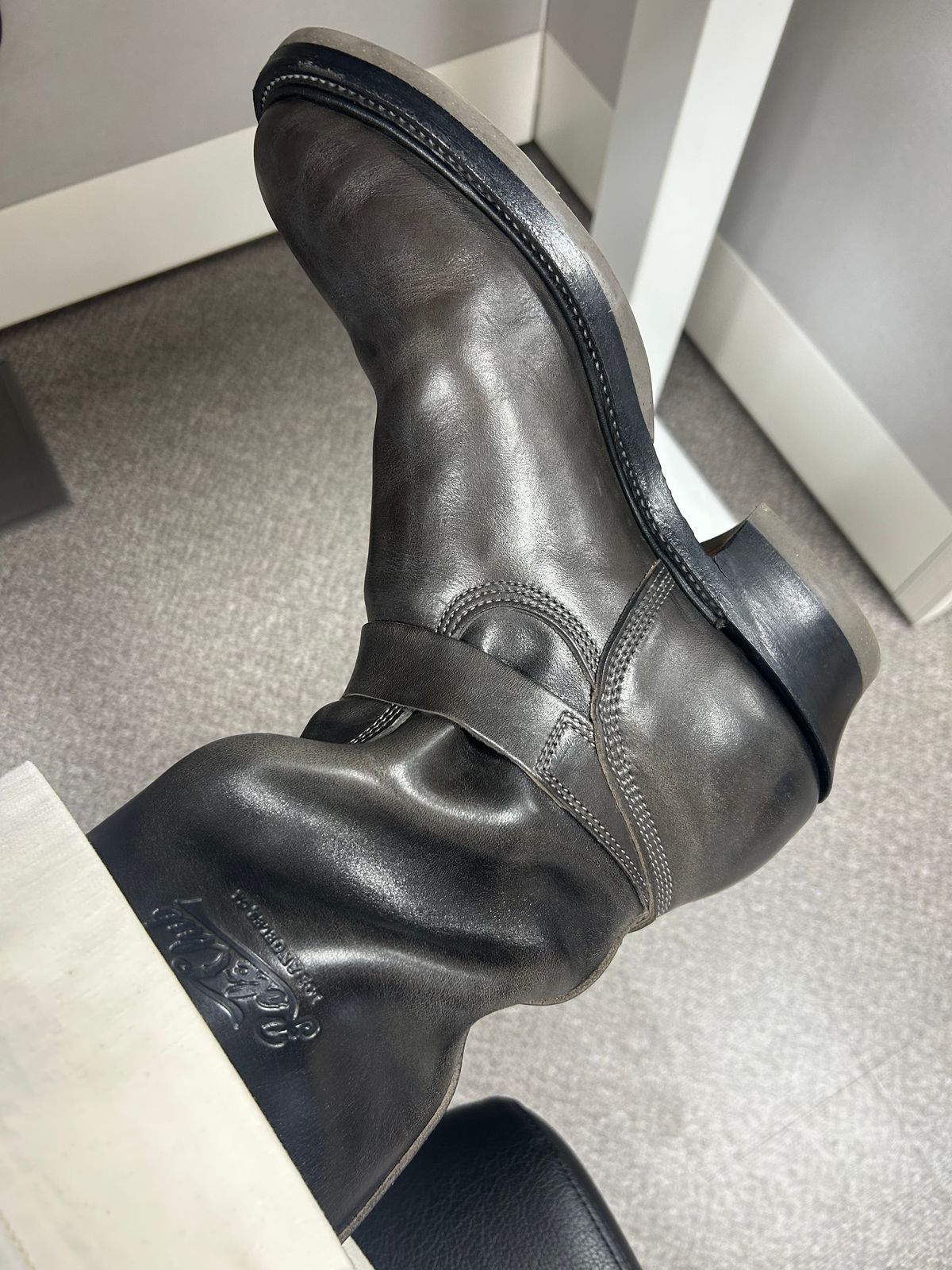 Photo by Patrick_Kwon on April 17, 2026 of the Role Club Engineer Boots in Grey Maryam Italy Horsebutt.