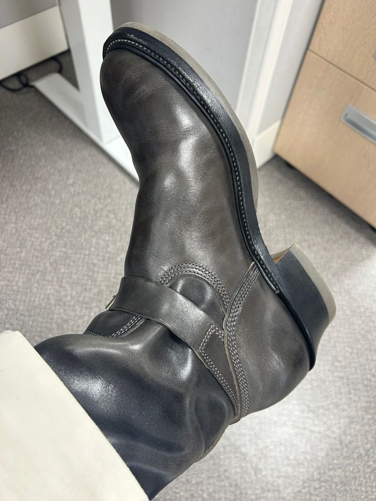 Photo by Patrick_Kwon on April 16, 2026 of the Role Club Engineer Boots in Grey Maryam Italy Horsebutt.