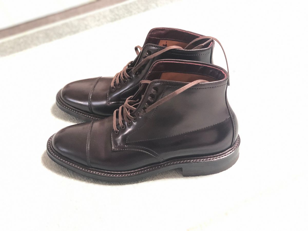 Photo by Patrick_Kwon on December 13, 2022 of the Alden Parajumper Boots in Horween Color 8 Shell Cordovan.