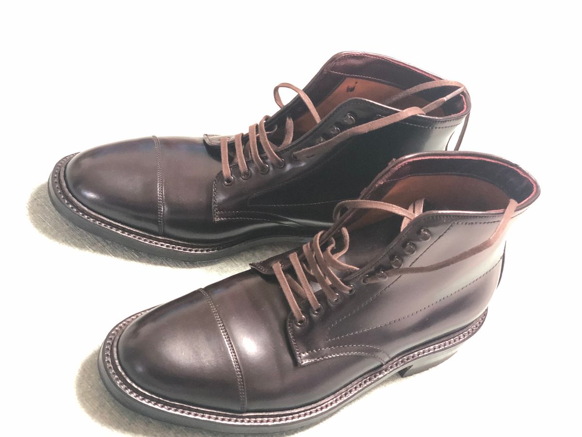 Photo by Patrick_Kwon on December 13, 2022 of the Alden Parajumper Boots in Horween Color 8 Shell Cordovan.