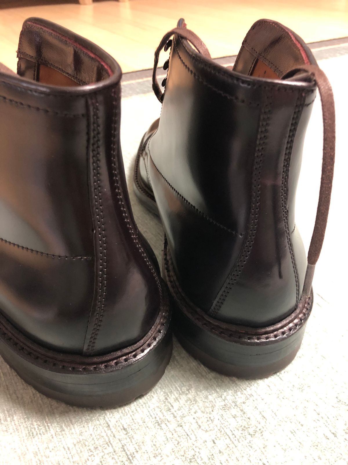 Photo by Patrick_Kwon on December 13, 2022 of the Alden Parajumper Boots in Horween Color 8 Shell Cordovan.