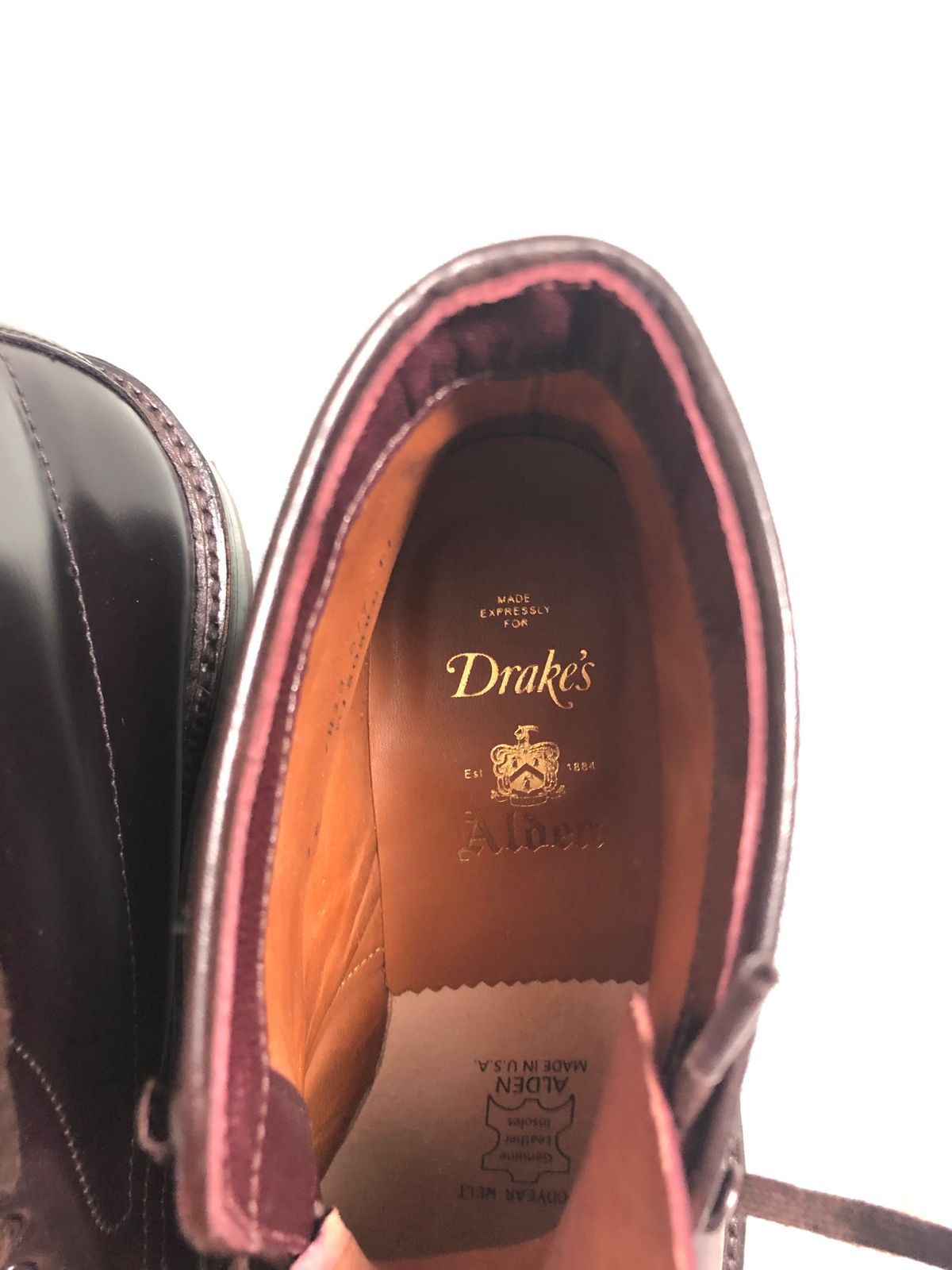 Photo by Patrick_Kwon on December 13, 2022 of the Alden Parajumper Boots in Horween Color 8 Shell Cordovan.