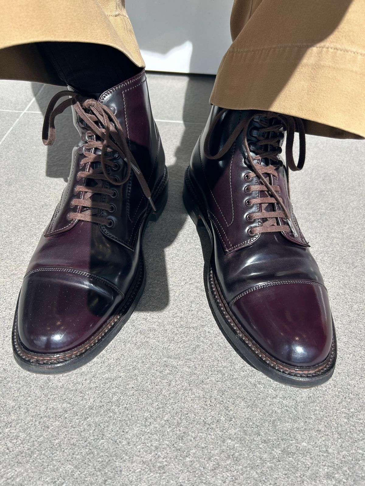 Photo by Patrick_Kwon on September 23, 2025 of the Alden Parajumper Boots in Horween Color 8 Shell Cordovan.