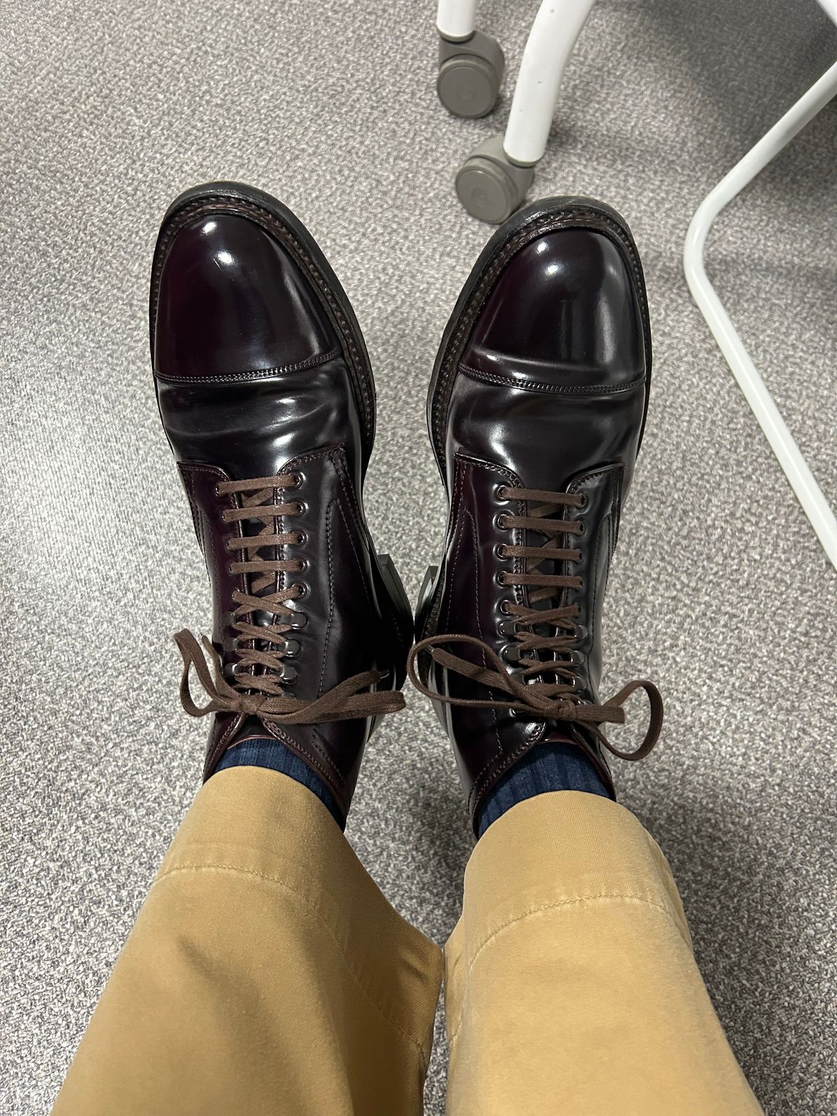 Photo by Patrick_Kwon on November 3, 2025 of the Alden Parajumper Boots in Horween Color 8 Shell Cordovan.