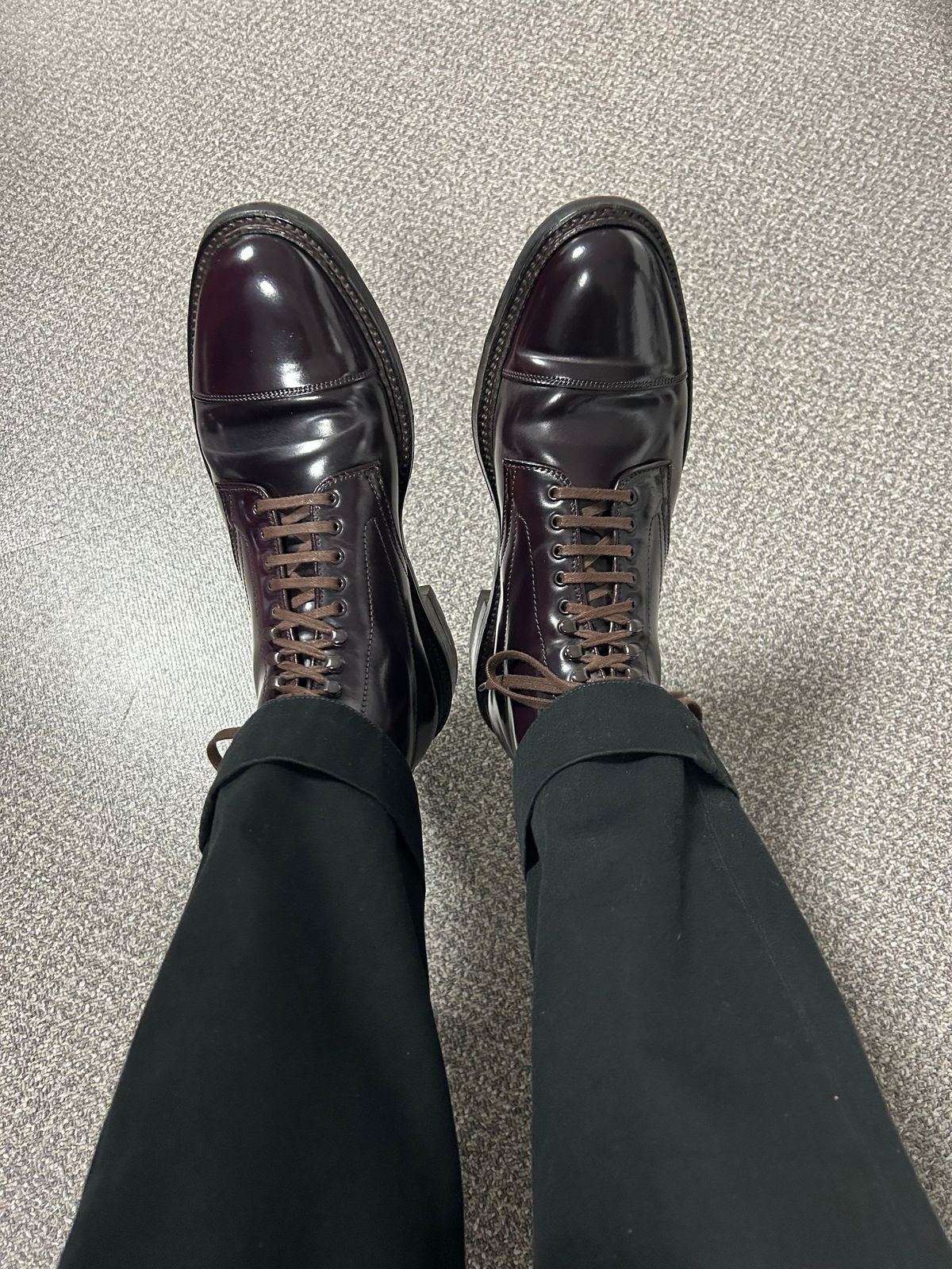 Photo by Patrick_Kwon on November 9, 2025 of the Alden Parajumper Boots in Horween Color 8 Shell Cordovan.