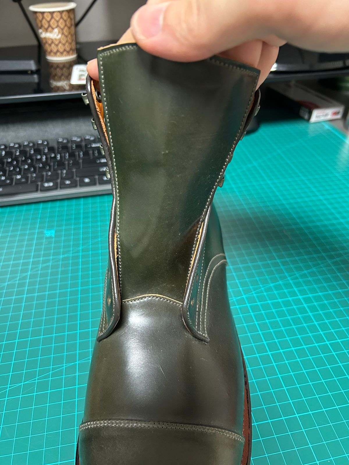 Photo by Patrick_Kwon on October 15, 2025 of the Viberg Halkett in Horween Old Bronze Shell Cordovan.