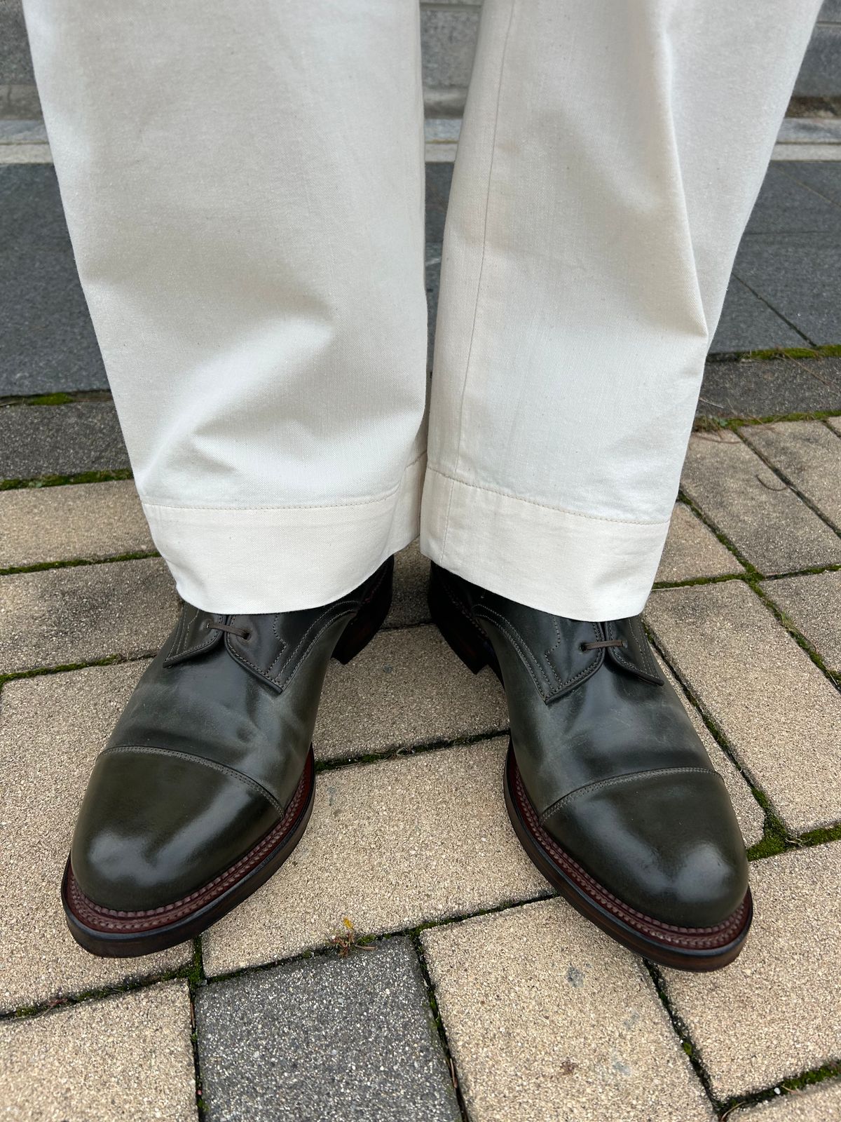 Photo by Patrick_Kwon on October 19, 2025 of the Viberg Halkett in Horween Old Bronze Shell Cordovan.