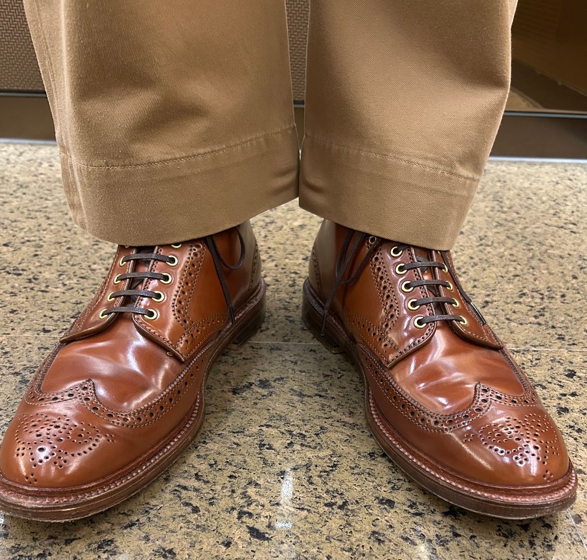 Photo by Patrick_Kwon on May 28, 2025 of the Alden Wingtip Boot in Horween Amaretto Shell Cordovan.