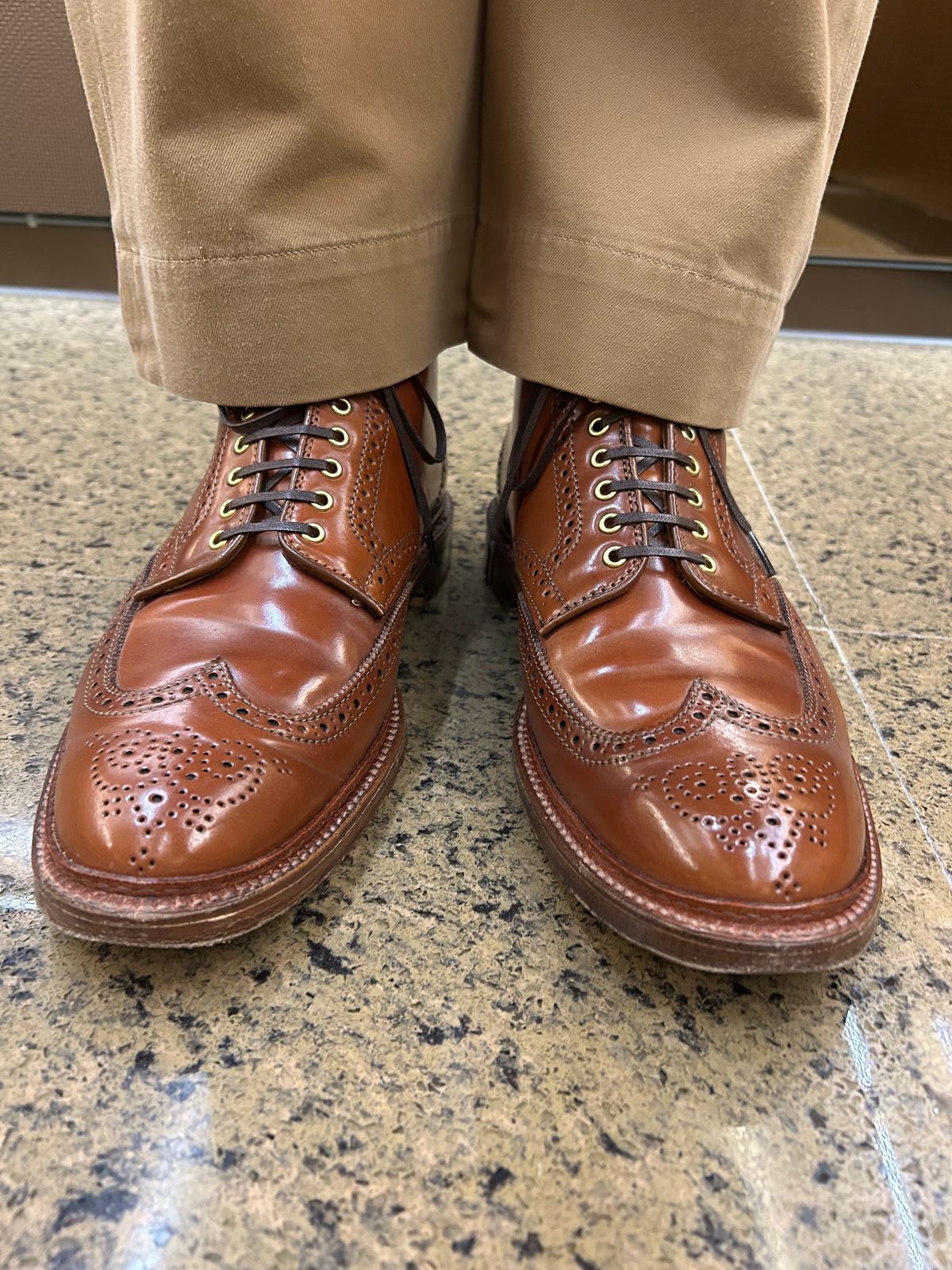 Photo by Patrick_Kwon on May 28, 2025 of the Alden Wingtip Boot in Horween Amaretto Shell Cordovan.