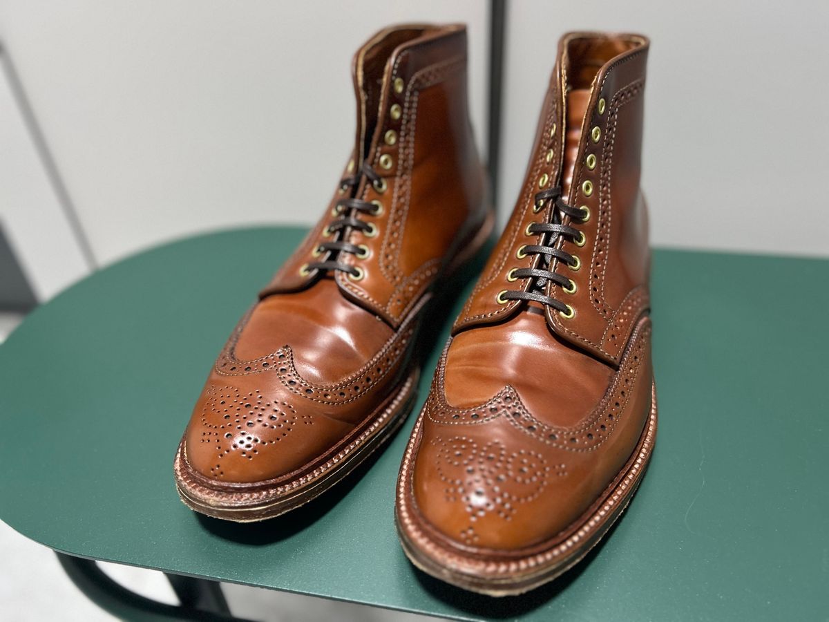 Photo by Patrick_Kwon on May 29, 2025 of the Alden Wingtip Boot in Horween Amaretto Shell Cordovan.