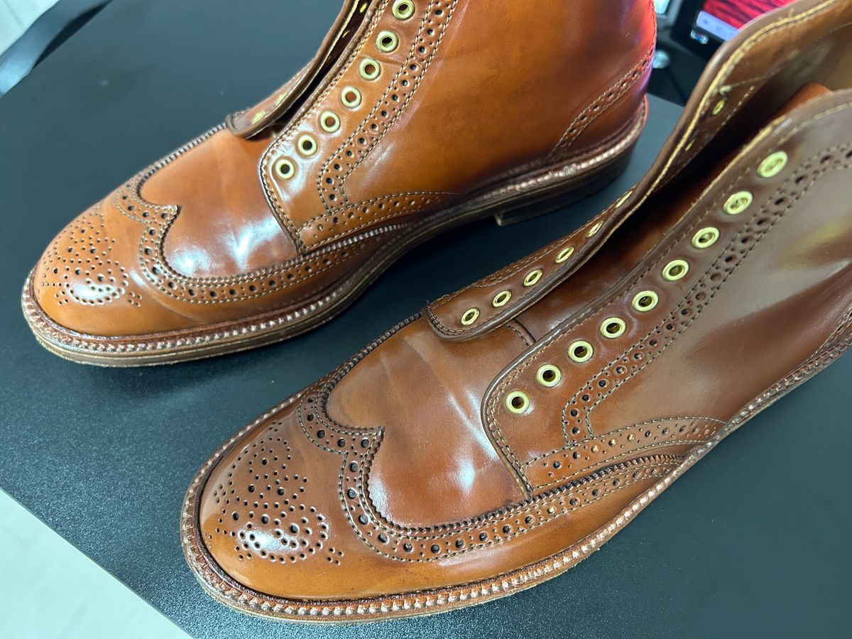 Photo by Patrick_Kwon on September 21, 2025 of the Alden Wingtip Boot in Horween Amaretto Shell Cordovan.